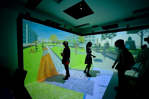 建筑艺术学院教师参加中国第二届数字景观国际研讨会