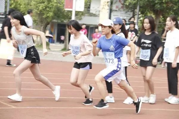 c9813b3dd3e34399b8167485a54d0feb.jpg